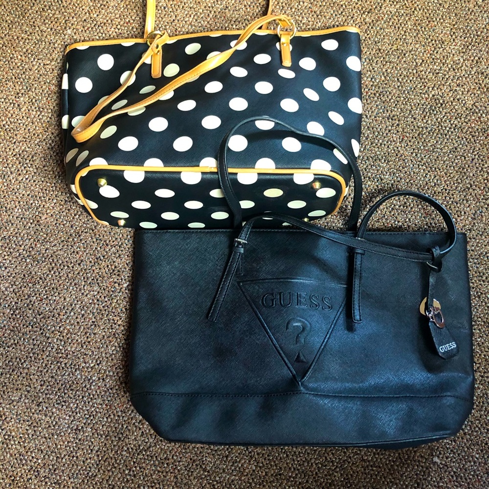 2 tote bags